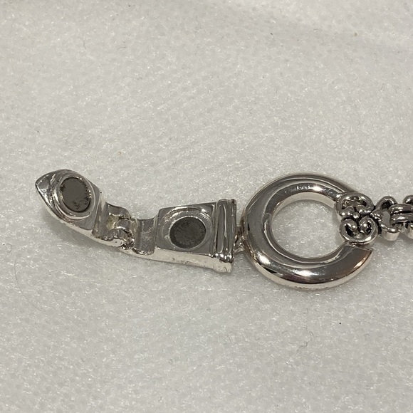 Round Open Link Silvertone Filigree Spacer Magnetic Fold Over Clasp Bracelet - Picture 7 of 15